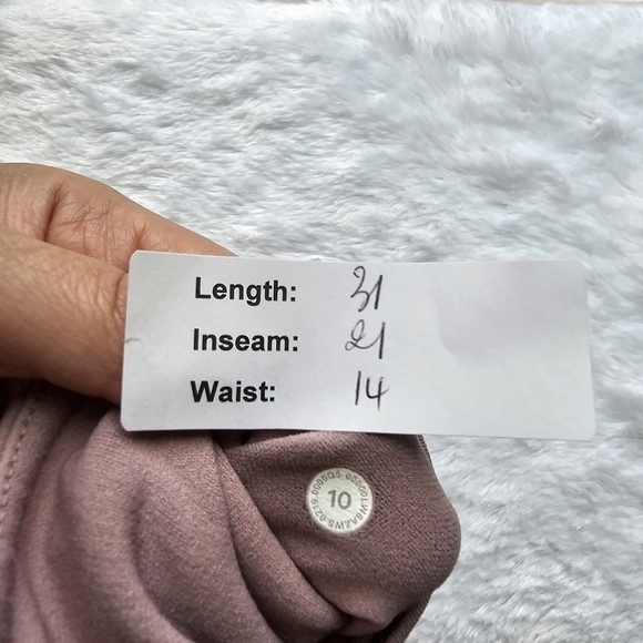 LULULEMON Reveal Crop *Zen Expression - Picture 9 of 12